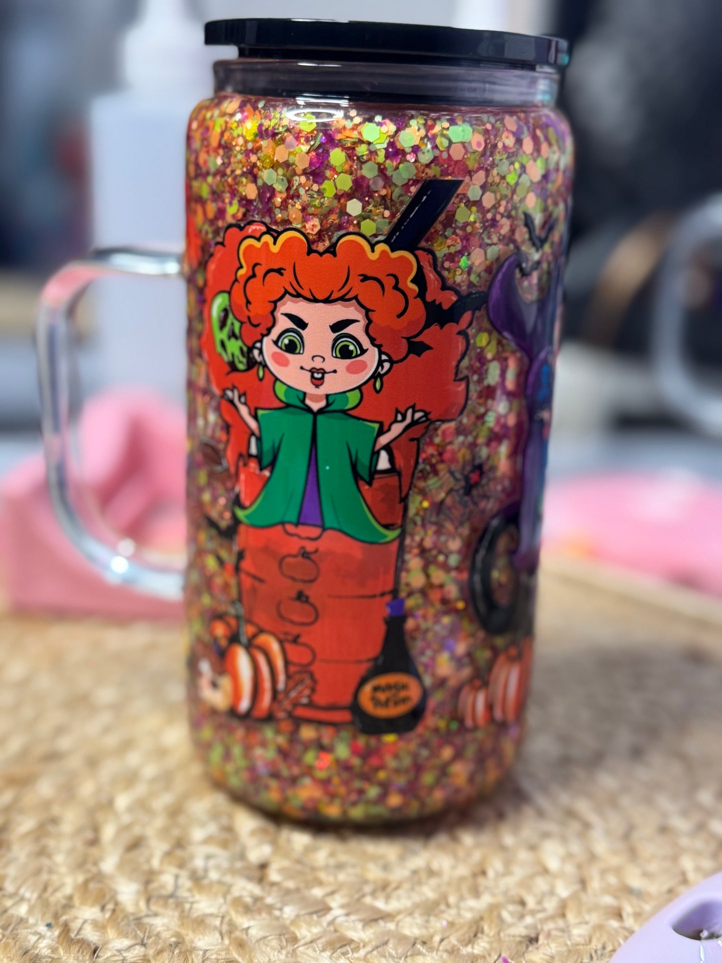 Premade snow-globe with handle