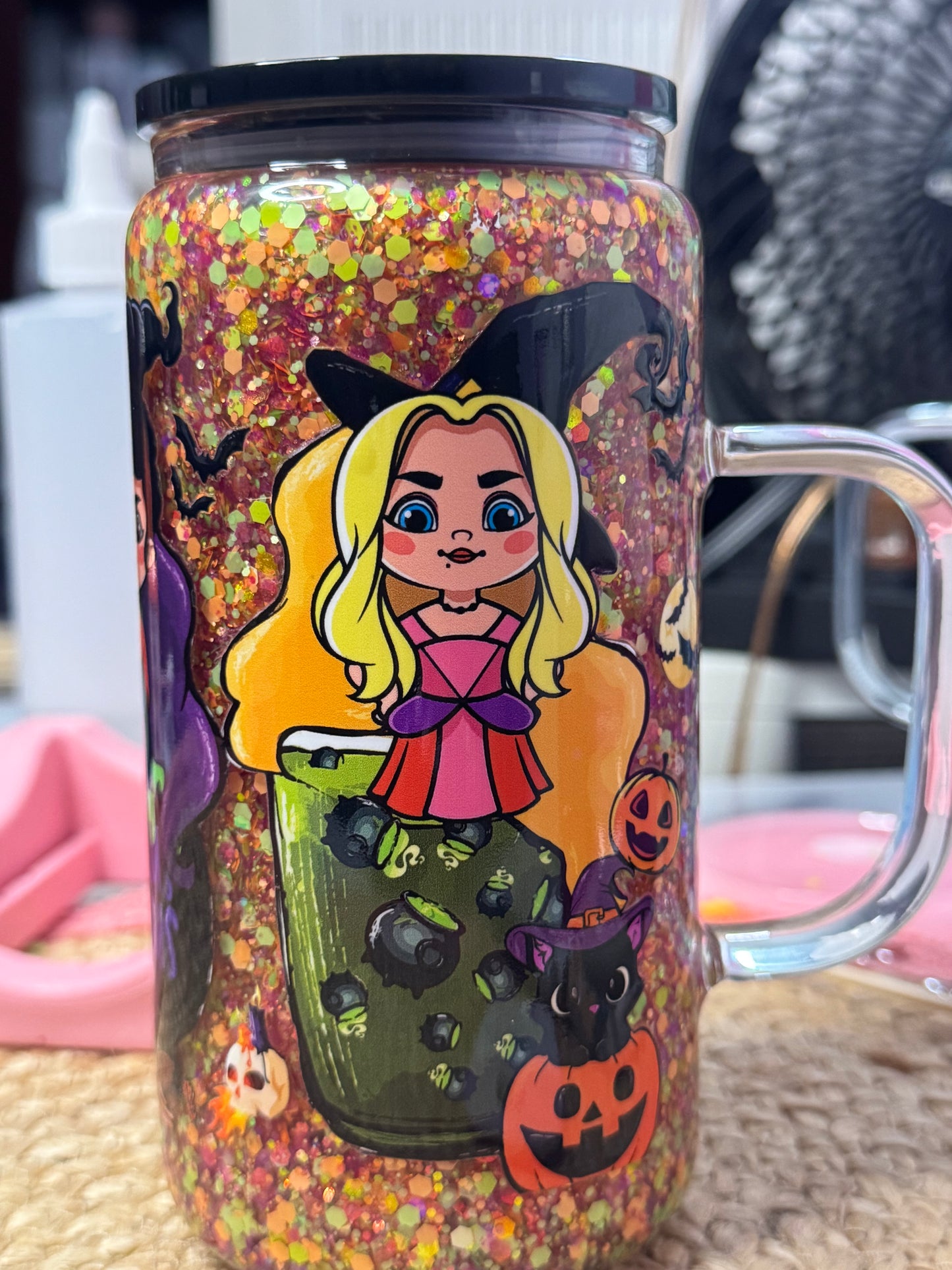 Premade snow-globe with handle